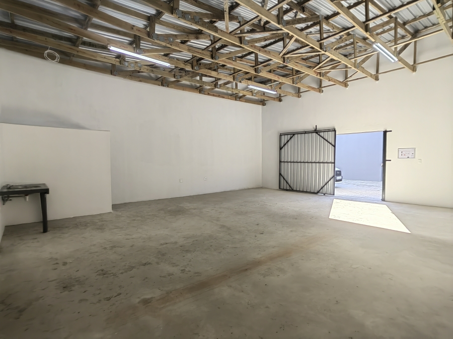 To Let commercial Property for Rent in Aalwyndal Western Cape